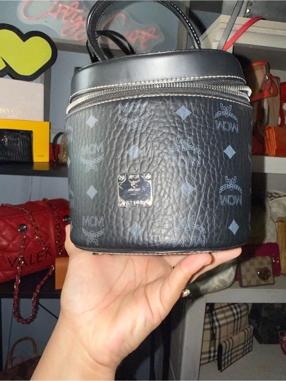 MCM Visetos Cylinder Bag - Picture 6 of 16